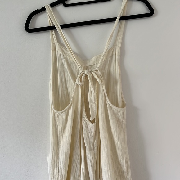 White overall coverup - Picture 2 of 2